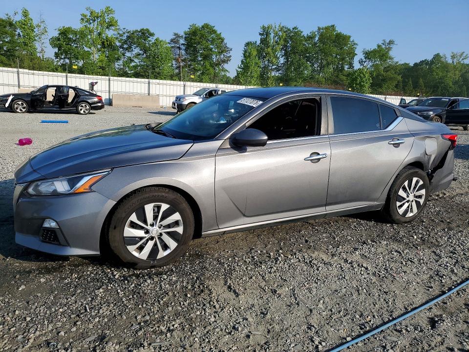Auction sale of the 2019 Nissan Altima, vin: 1N4BL4BV4KC215162, lot number: 51127076