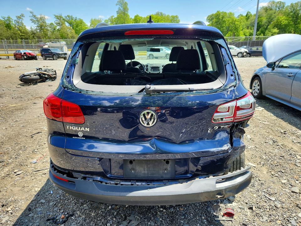 2015 Volkswagen Tiguan მანქანა იყიდება აუქციონზე, vin: WVGAV7AXXFW510755, აუქციონის ნომერი: 51958386