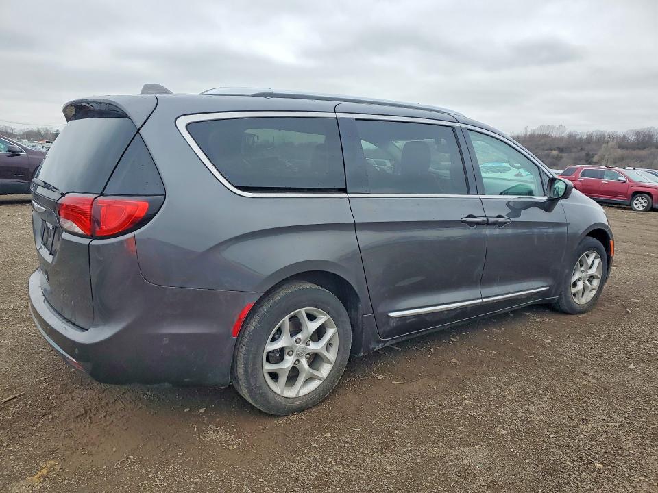 47981436 :رقم المزاد ، 2C4RC1EG6HR506671 vin ، 2017 Chrysler Pacifica مزاد بيع