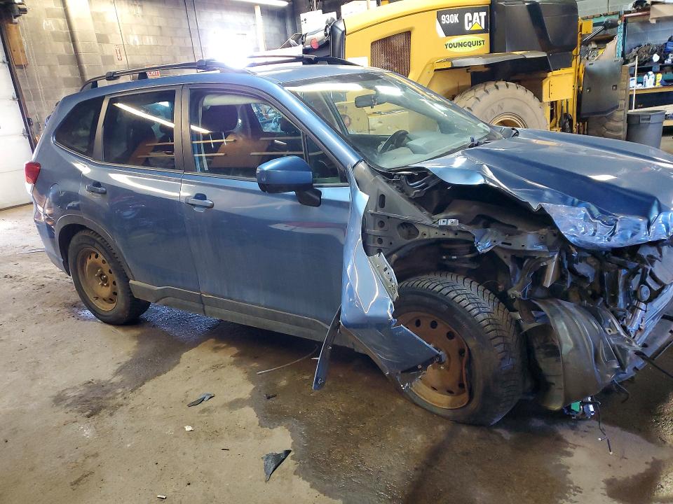 49370236 :رقم المزاد ، JF2SKEDC2MH559367 vin ، 2021 Subaru Forester مزاد بيع