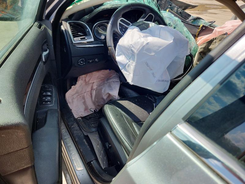 2017 Chrysler 300c მანქანა იყიდება აუქციონზე, vin: 2C3CCAKG5HH565585, აუქციონის ნომერი: 50982736