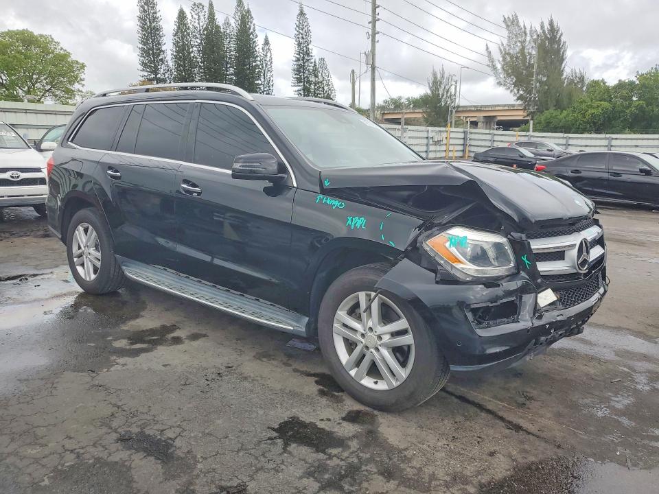 49106506 :رقم المزاد ، 4JGDF6EE7FA522811 vin ، 2015 Mercedes-benz Gl مزاد بيع