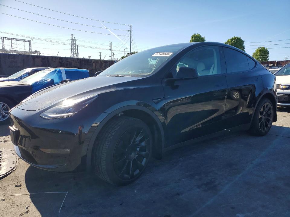 Auction sale of the 2023 Tesla Model Y, vin: 7SAYGDEE0PF625216, lot number: 51108666