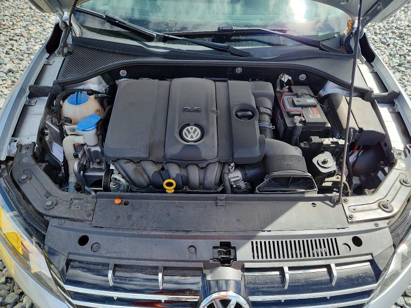 2013 Volkswagen Passat მანქანა იყიდება აუქციონზე, vin: 1VWCH7A39DC039713, აუქციონის ნომერი: 49219446