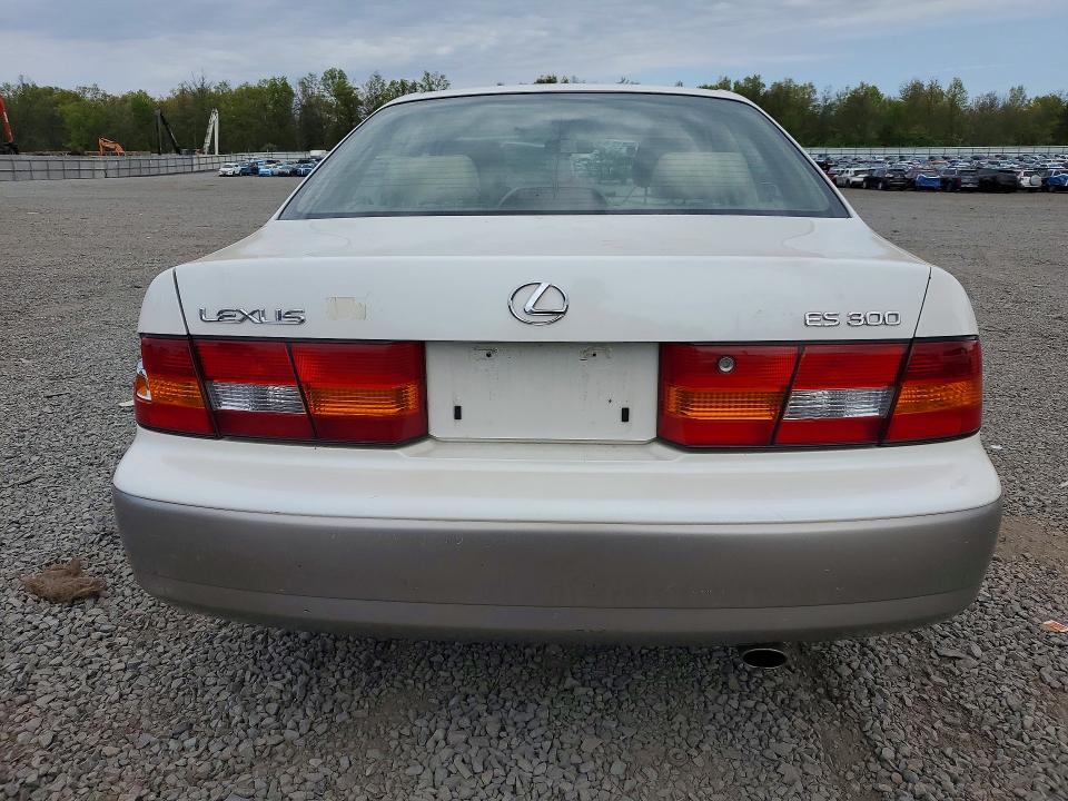 1997 Lexus Es მანქანა იყიდება აუქციონზე, vin: JT8BF22G9V5010497, აუქციონის ნომერი: 51090526
