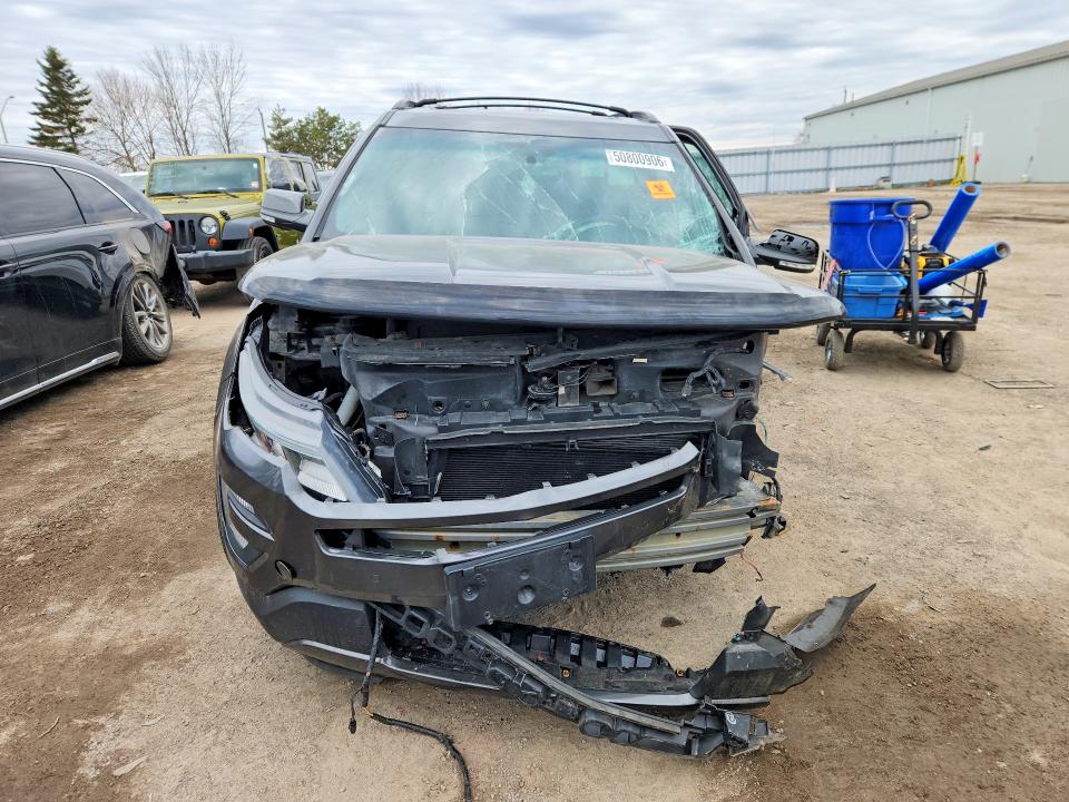 50800906 :رقم المزاد ، 1FM5K8D86HGA05099 vin ، 2017 Ford Explorer مزاد بيع