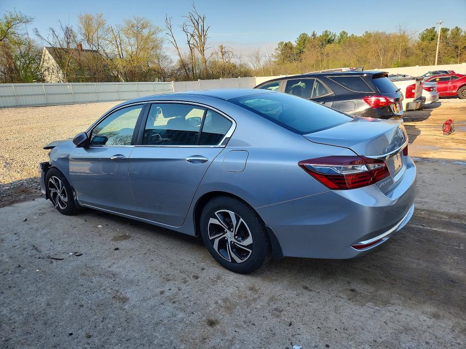 50594036 :رقم المزاد ، 1HGCR2F38HA015563 vin ، 2017 Honda Accord مزاد بيع
