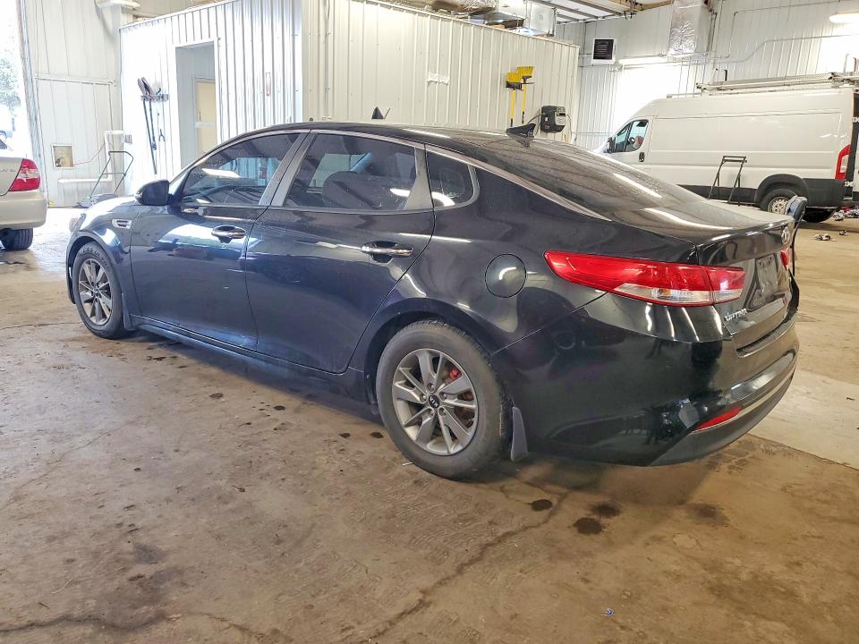 2017 Kia Optima მანქანა იყიდება აუქციონზე, vin: 5XXGT4L19HG129656, აუქციონის ნომერი: 51160226