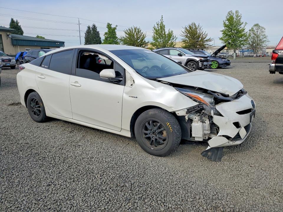 51638556 :رقم المزاد ، JTDKBRFUXH3570227 vin ، 2017 Toyota Prius مزاد بيع