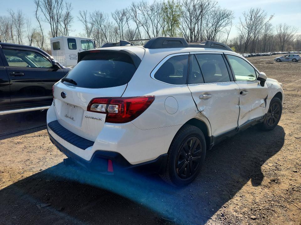 Продаж на аукціоні авто 2018 Subaru Outback, vin: 4S4BSACC6J3345673, номер лоту: 47259256