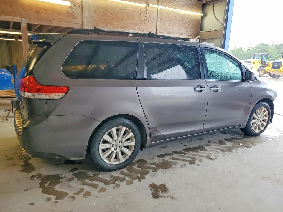 Продажа на аукционе авто 2011 Toyota Sienna, vin: 5TDYK3DC5BS067518, номер лота: 50891486
