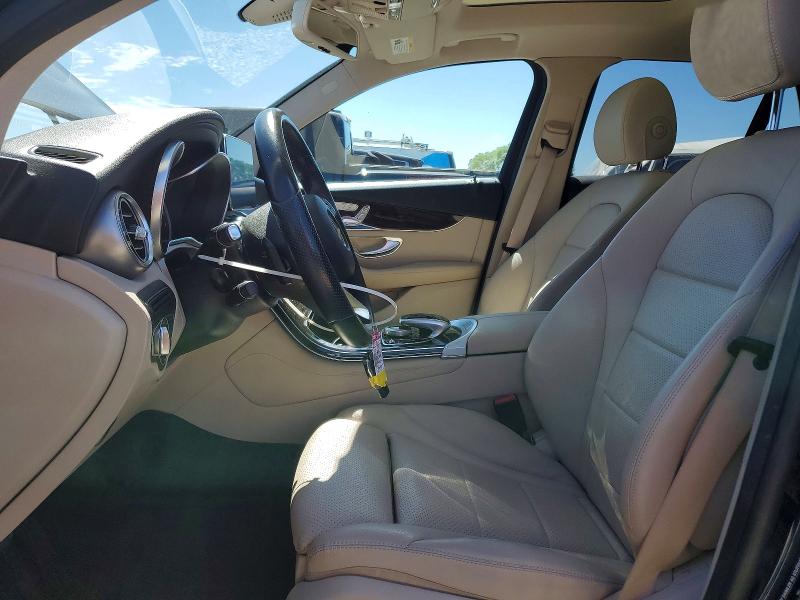 48718946 :رقم المزاد ، WDC0G4JB7HF131206 vin ، 2017 Mercedes-benz Glc مزاد بيع