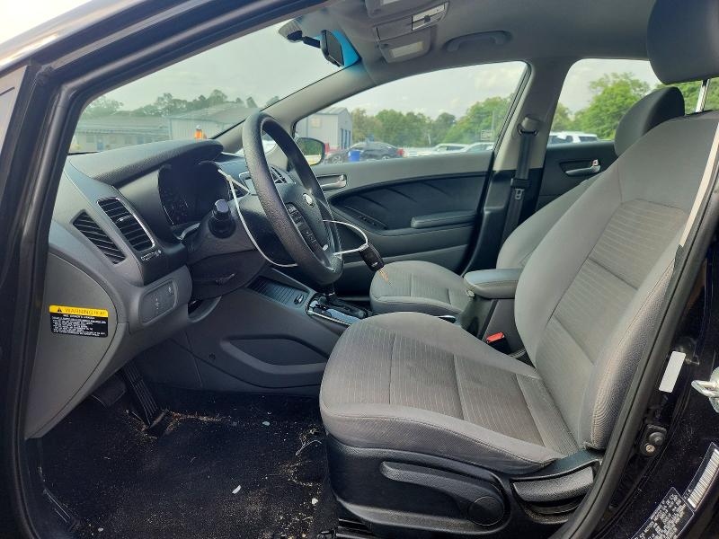 48470626 :رقم المزاد ، 3KPFL4A79JE220136 vin ، 2018 Kia Forte مزاد بيع