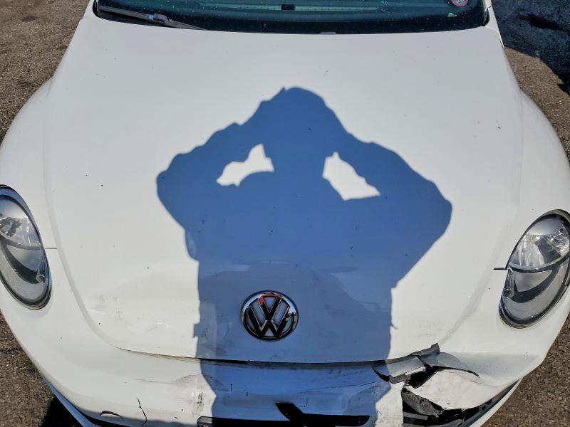 Продажа на аукционе авто 2015 Volkswagen Beetle, vin: 3VWF17ATXFM651924, номер лота: 51679146