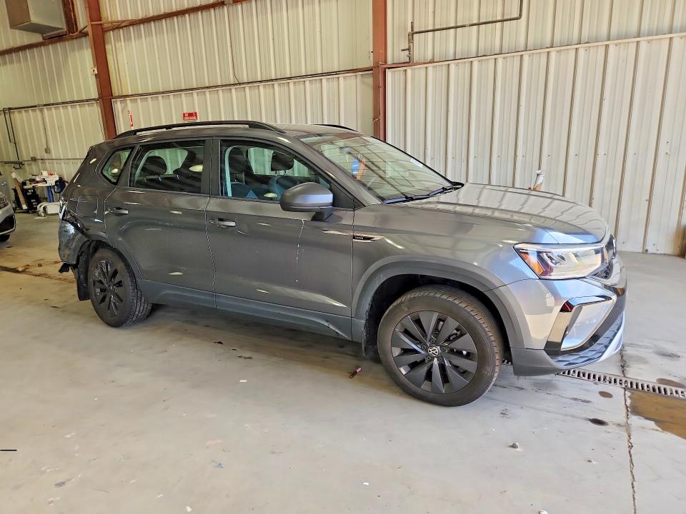 Продажа на аукционе авто 2023 Volkswagen Taos, vin: 3VVCX7B22PM380774, номер лота: 49365706