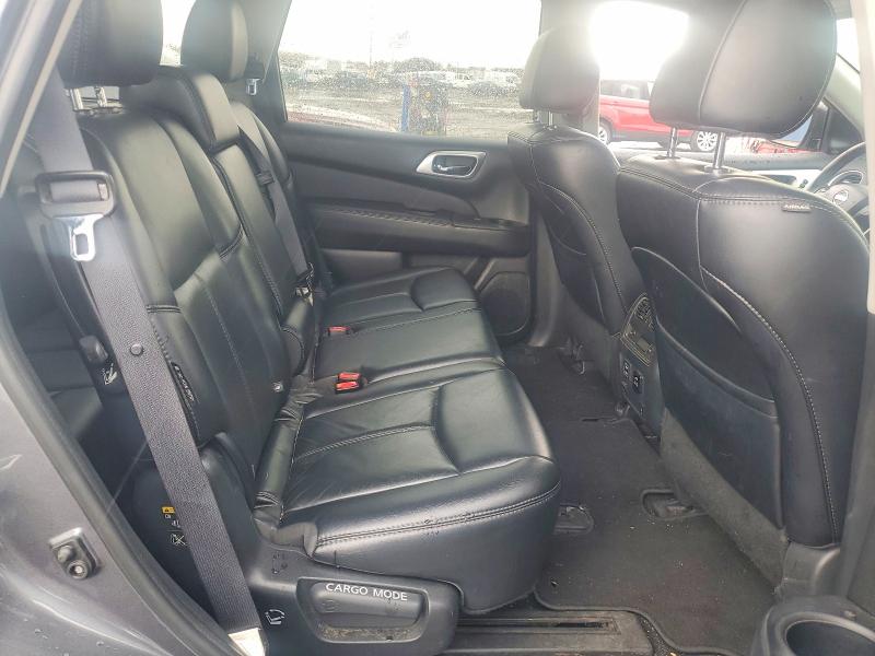 47276076 :رقم المزاد ، 5N1DR2MN5JC604440 vin ، 2018 Nissan Pathfinder مزاد بيع
