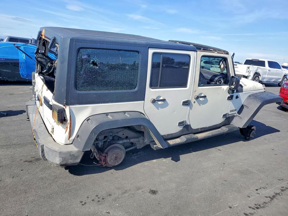 50113296 :رقم المزاد ، 1J4BA3H1XAL188654 vin ، 2010 Jeep Wrangler Unlimited مزاد بيع