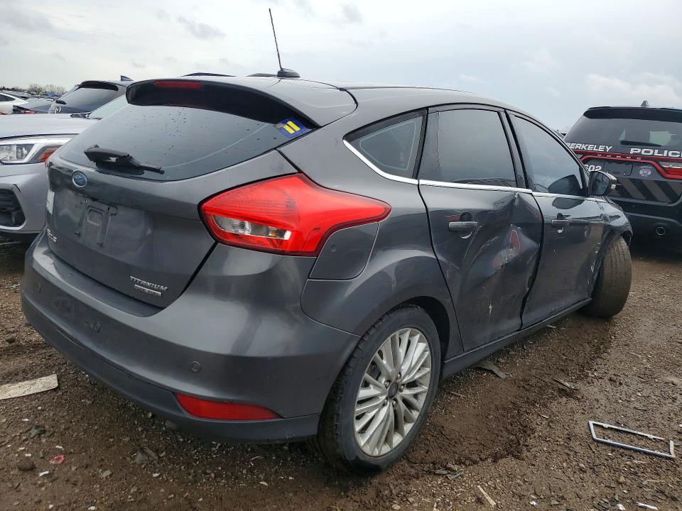 2015 Ford Focus მანქანა იყიდება აუქციონზე, vin: 1FADP3N21FL278136, აუქციონის ნომერი: 49911636