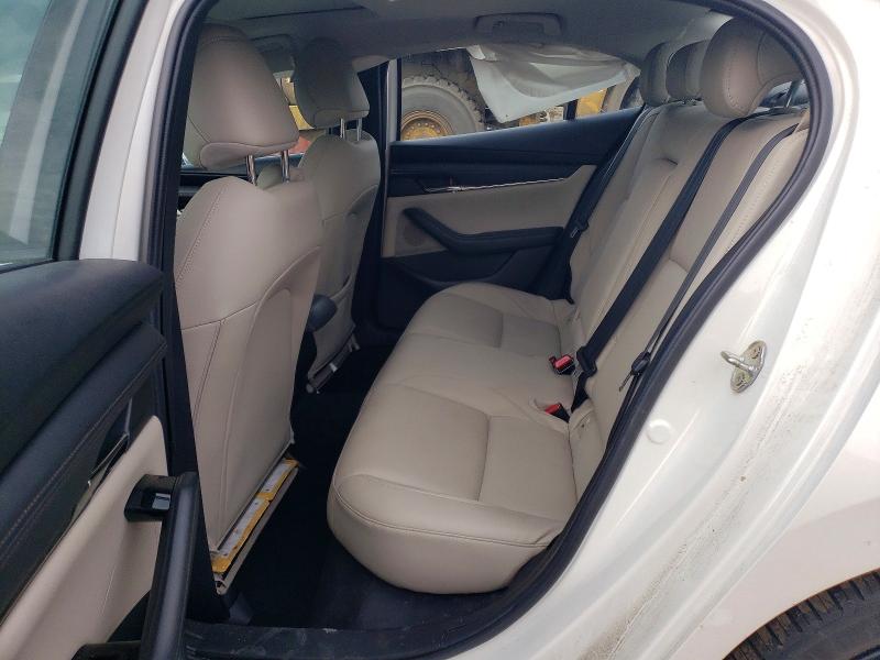 50424586 :رقم المزاد ، 3MZBPBAY0MM253632 vin ، 2021 Mazda 3 مزاد بيع
