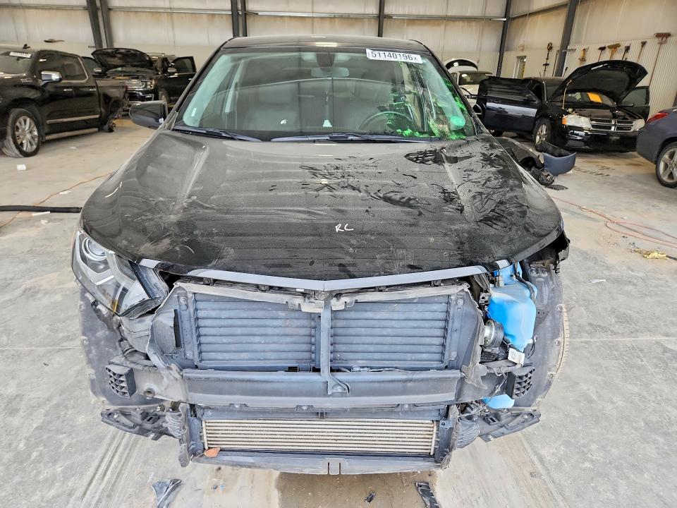 Продажа на аукционе авто 2019 Chevrolet Equinox, vin: 2GNAXUEV6K6103338, номер лота: 51140196