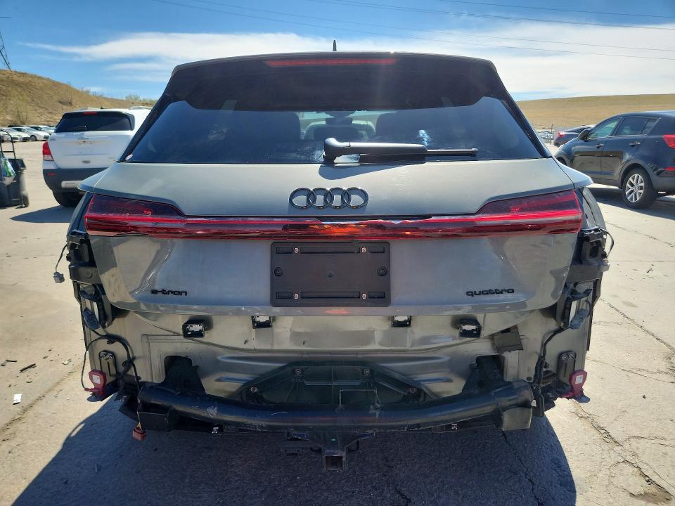 50192436 :رقم المزاد ، WA1VABGE9NB004960 vin ، 2022 Audi E-tron مزاد بيع