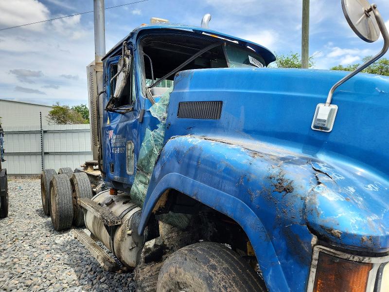 Продаж на аукціоні авто 2000 Mack 600, vin: 1M1AA14Y1YW129672, номер лоту: 49293986