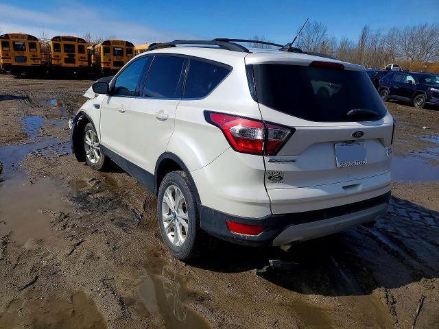 2018 Ford Escape მანქანა იყიდება აუქციონზე, vin: 1FMCU9HD9JUD45434, აუქციონის ნომერი: 49631986