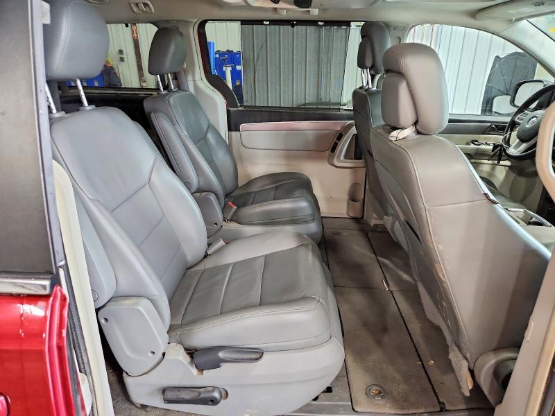 50974376 :رقم المزاد ، 2V4RW5DG4BR642990 vin ، 2011 Volkswagen Routan مزاد بيع