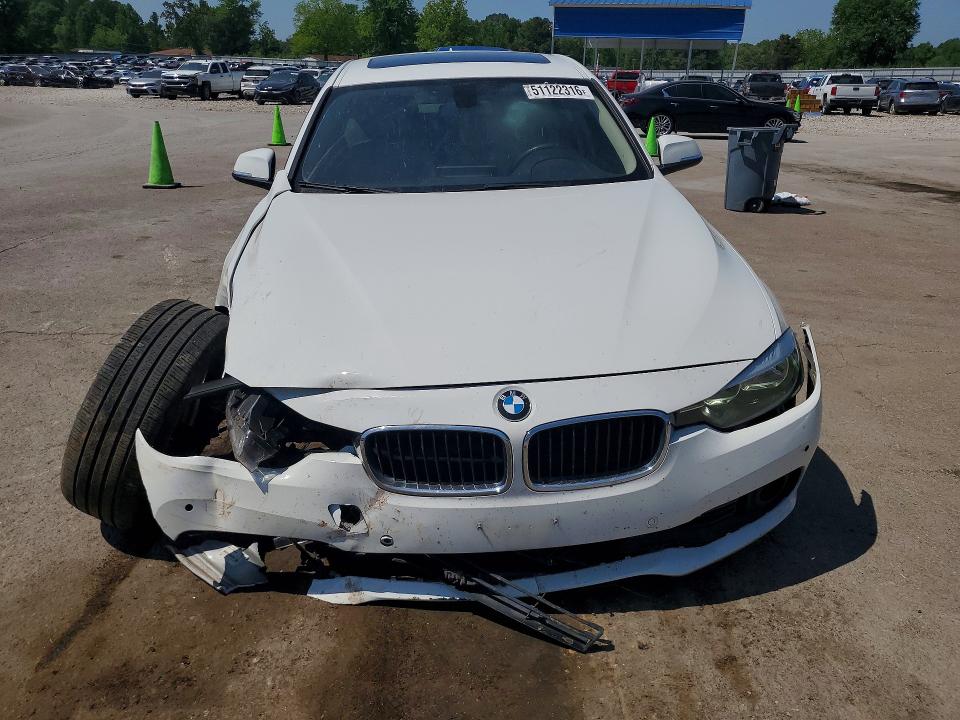 Продаж на аукціоні авто 2016 Bmw 320, vin: WBA8E1G59GNU12293, номер лоту: 51122316