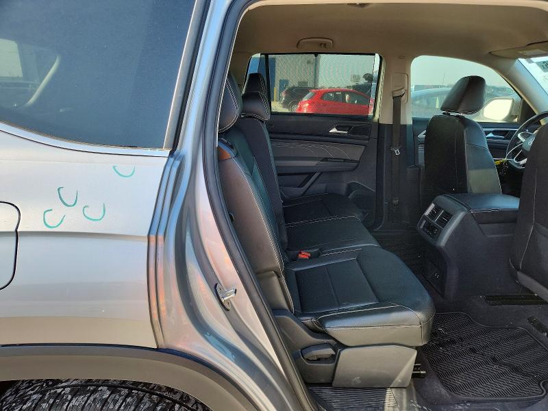 50121026 :رقم المزاد ، 1V2HR2CA9MC610751 vin ، 2021 Volkswagen Atlas مزاد بيع