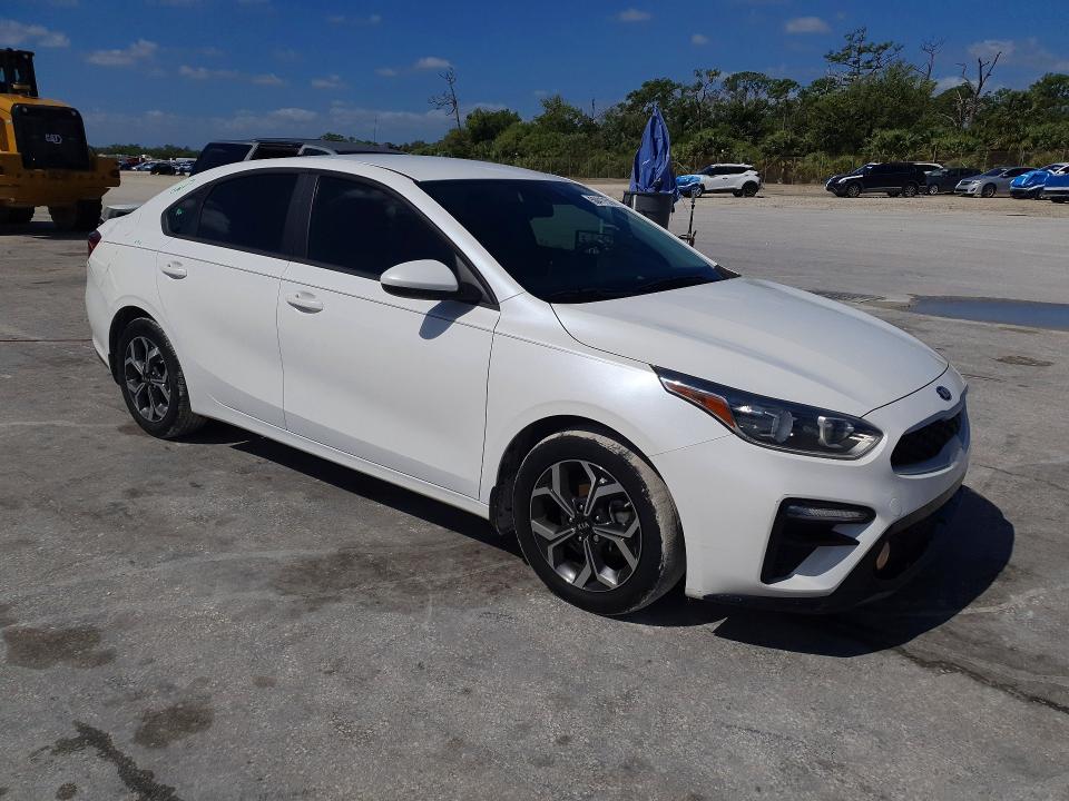 50417516 :رقم المزاد ، 3KPF24ADXME303667 vin ، 2021 Kia Forte مزاد بيع