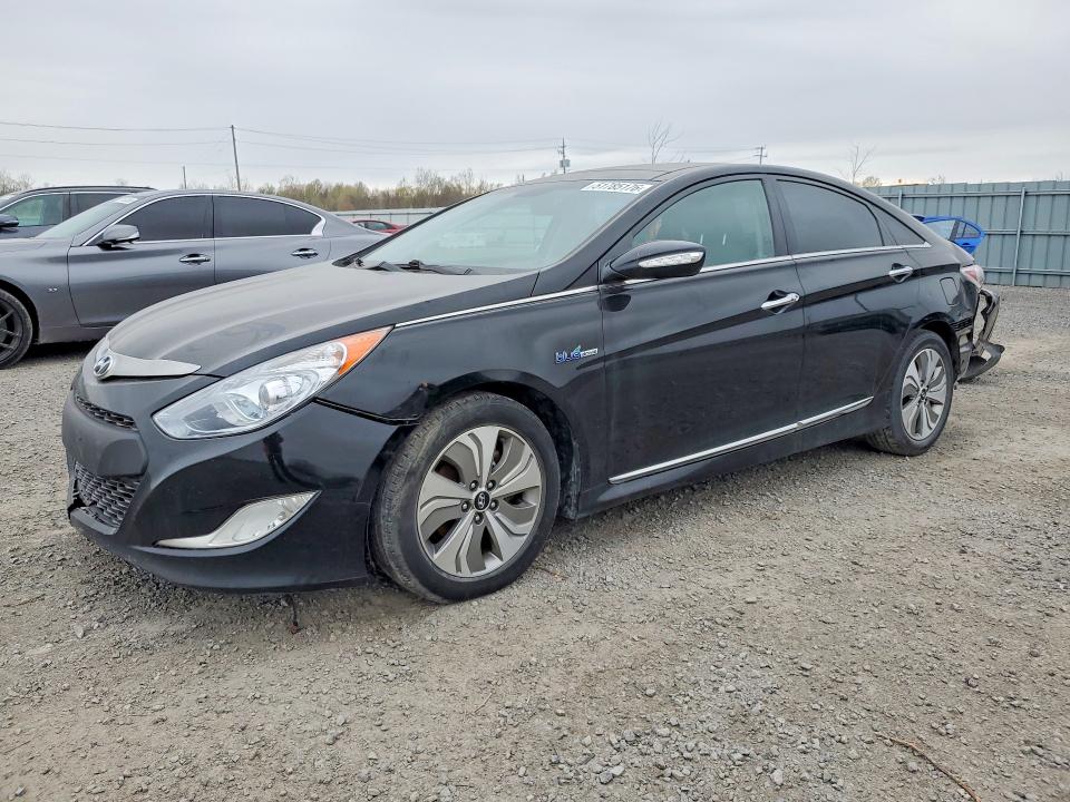 2015 Hyundai Sonata Hybrid მანქანა იყიდება აუქციონზე, vin: KMHEC4A4XFA135913, აუქციონის ნომერი: 51785176