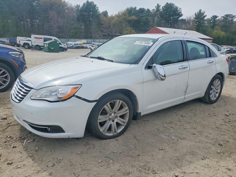 2014 Chrysler 200 მანქანა იყიდება აუქციონზე, vin: 1C3CCBCG2EN135312, აუქციონის ნომერი: 51947656