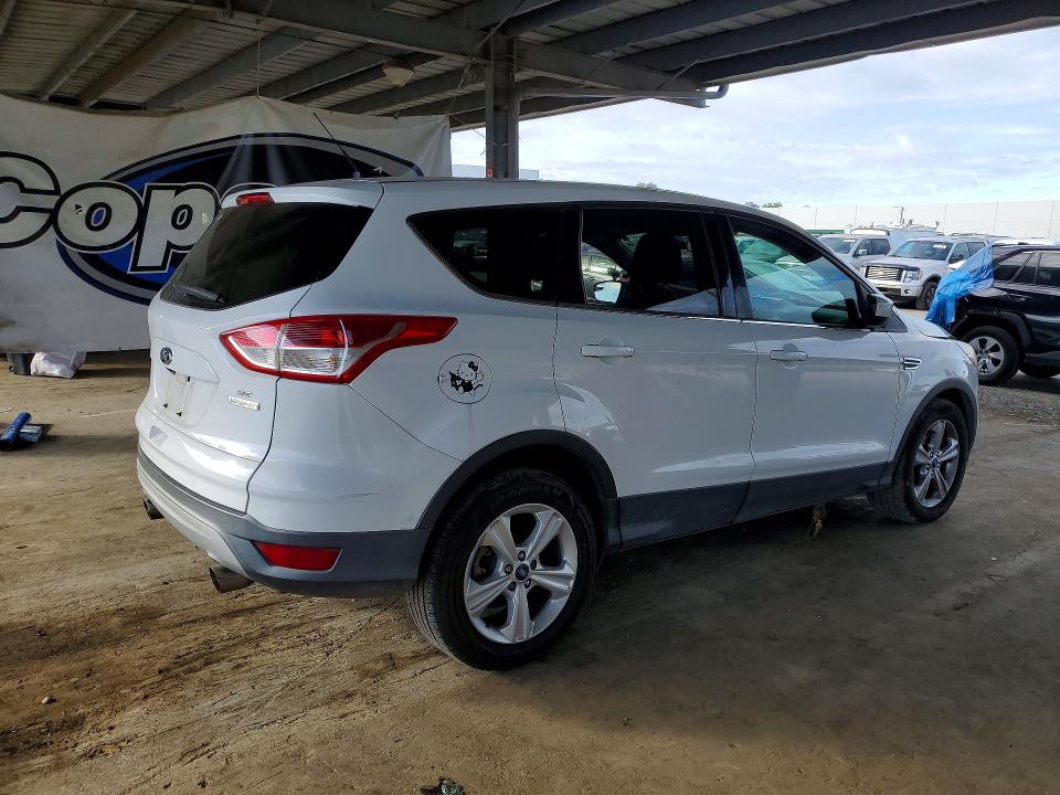 2014 Ford Escape მანქანა იყიდება აუქციონზე, vin: 1FMCU0GX4EUD88706, აუქციონის ნომერი: 49293406