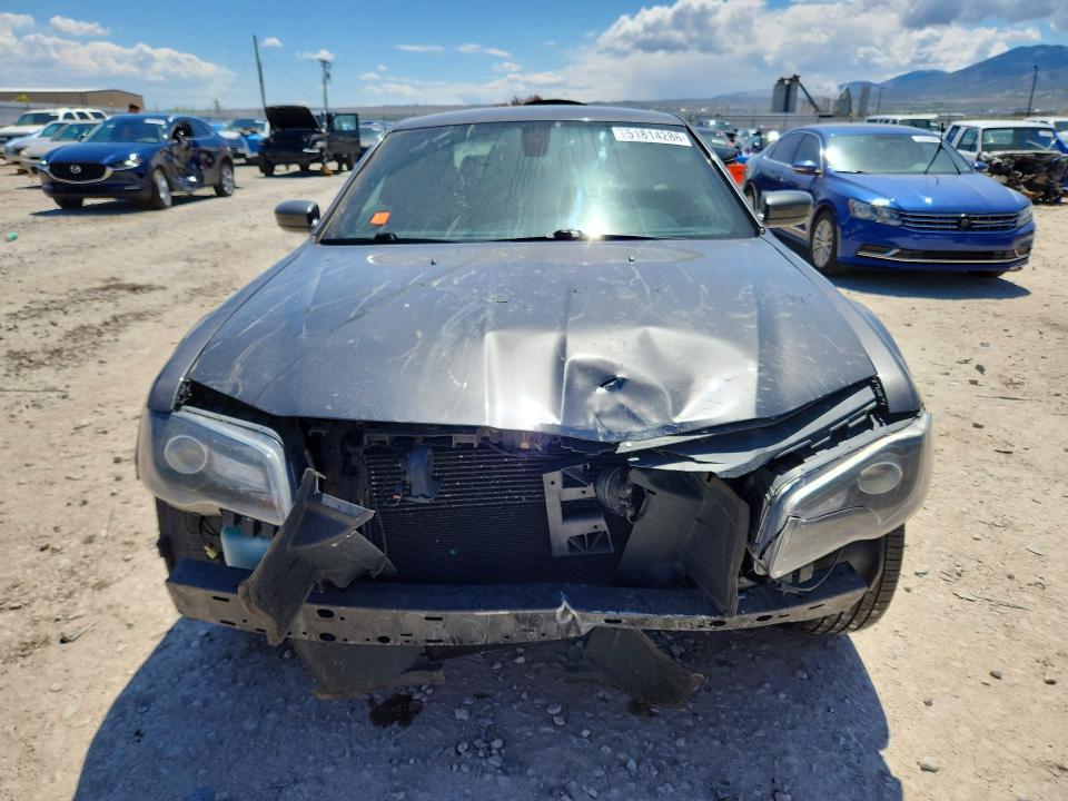 51814286 :رقم المزاد ، 2C3CCAGG7JH250320 vin ، 2018 Chrysler 300 مزاد بيع