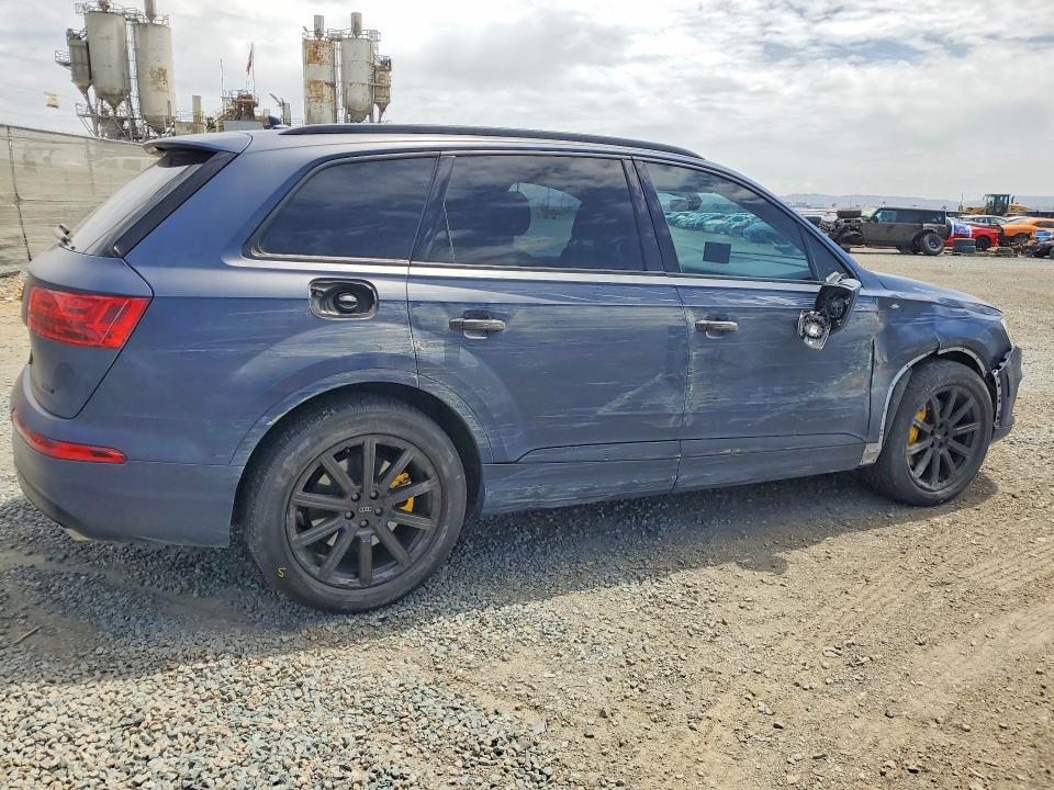 Продаж на аукціоні авто 2018 Audi Q7, vin: WA1VAAF76JD013272, номер лоту: 52087706