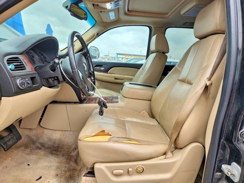 Продажа на аукционе авто 2008 Chevrolet Suburban, vin: 1GNFC16098R123731, номер лота: 50681906