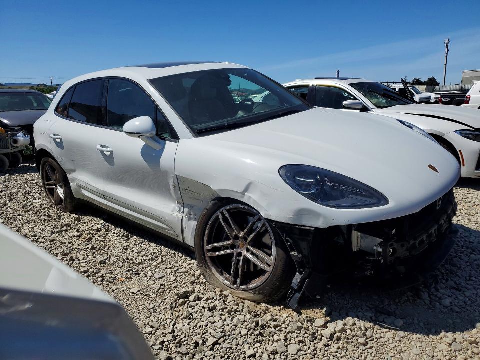 49226096 :رقم المزاد ، WP1AA2A51PLB21053 vin ، 2023 Porsche Macan مزاد بيع