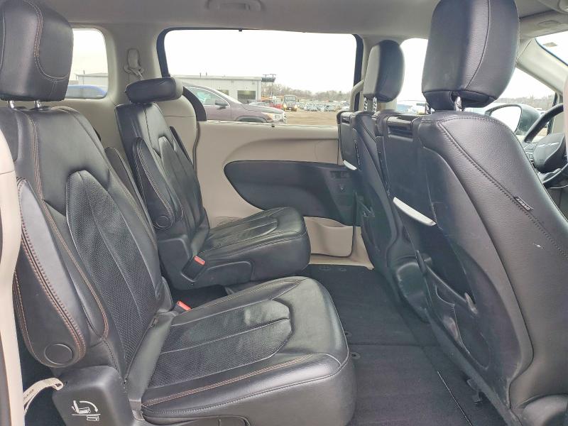 47981436 :رقم المزاد ، 2C4RC1EG6HR506671 vin ، 2017 Chrysler Pacifica مزاد بيع