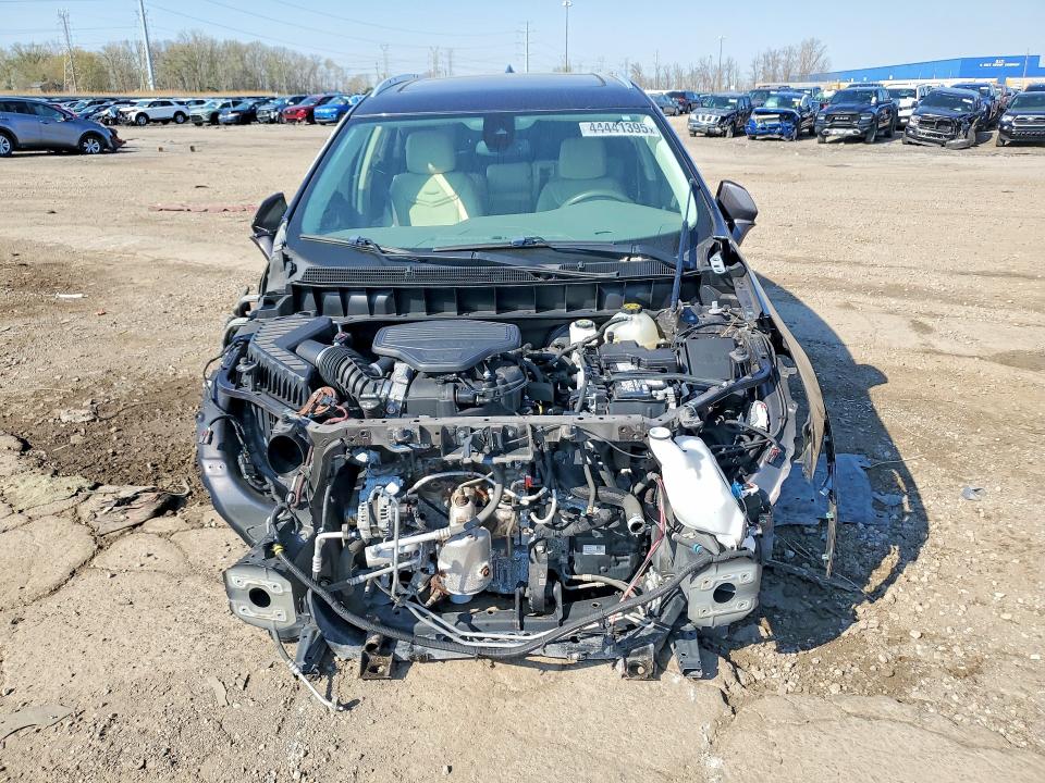 50587686 :رقم المزاد ، 1GYKNERS6HZ166374 vin ، 2017 Cadillac Xt5 مزاد بيع