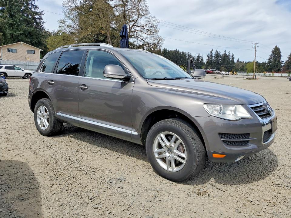 Продажа на аукционе авто 2010 Volkswagen Touareg, vin: WVGFK7A9XAD003892, номер лота: 51956976