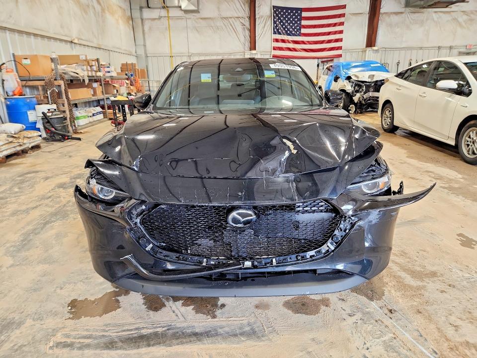 49951996 :رقم المزاد ، JM1BPAKL7M1336729 vin ، 2021 Mazda 3 مزاد بيع