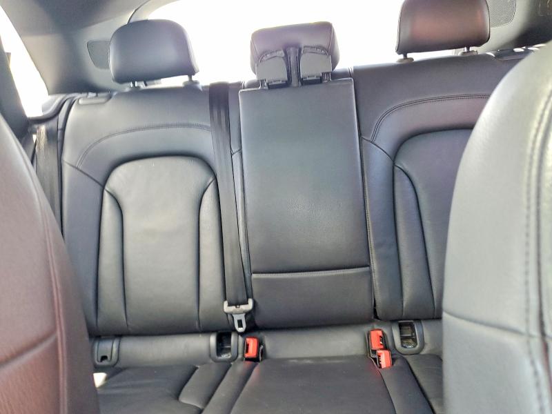 49007146 :رقم المزاد ، WA1EFCFS0FR003977 vin ، 2015 Audi Q3 مزاد بيع