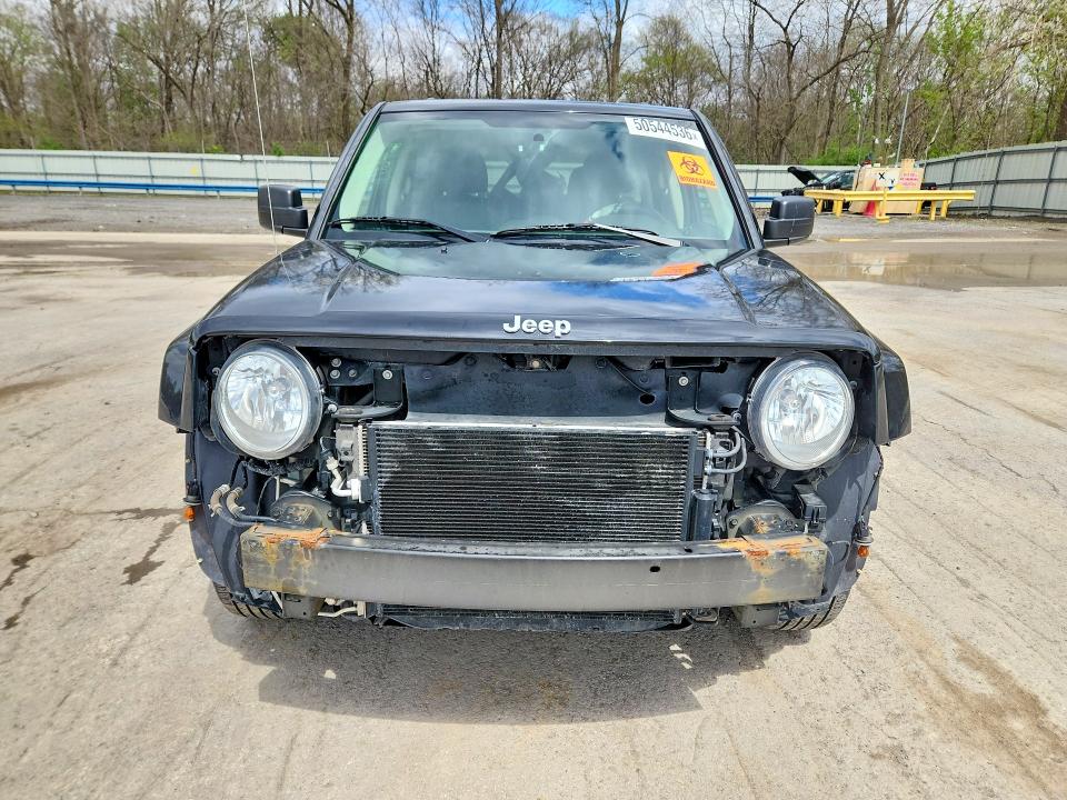 50544536 :رقم المزاد ، 1C4NJPFA2FD185701 vin ، 2015 Jeep Patriot مزاد بيع