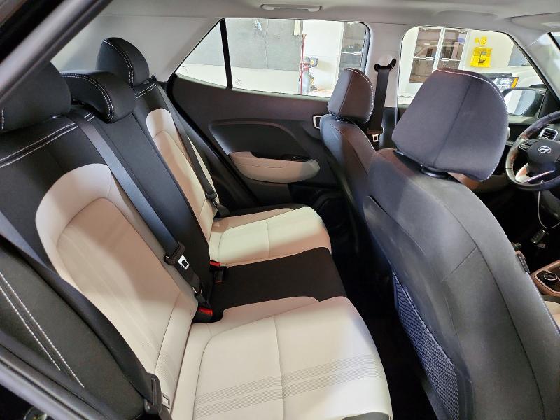 51643196 :رقم المزاد ، KMHRC8A39NU188776 vin ، 2022 Hyundai Venue مزاد بيع