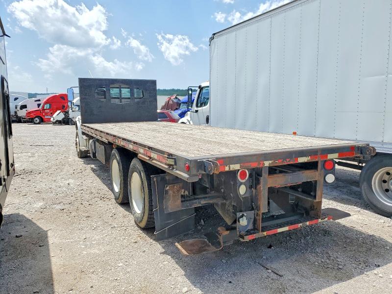 50458576 :رقم المزاد ، 1FVHCYCY8FHGH8678 vin ، 2015 Freightliner M2 مزاد بيع