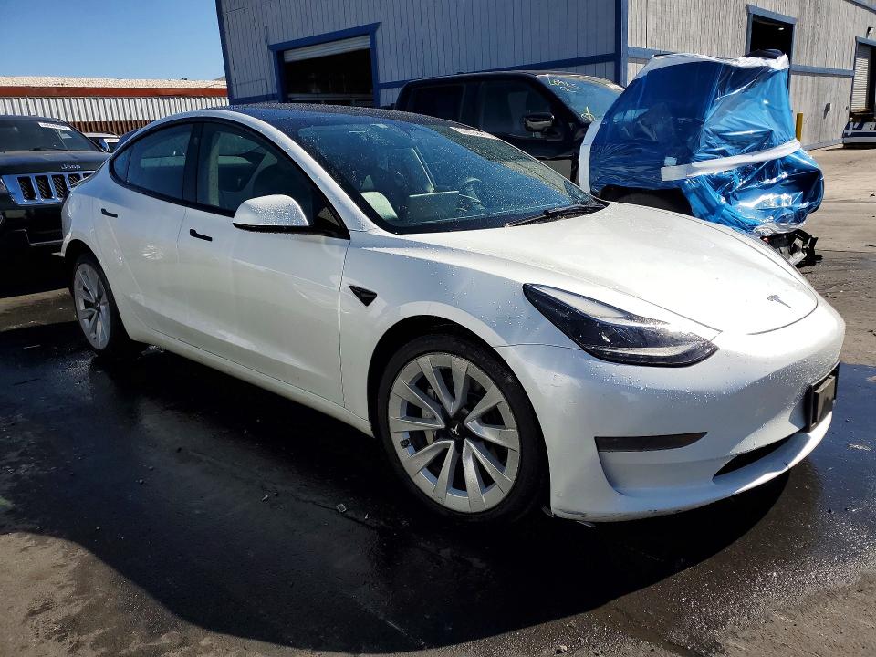 Продажа на аукционе авто 2023 Tesla Model 3, vin: 5YJ3E1EA9PF458735, номер лота: 49592236