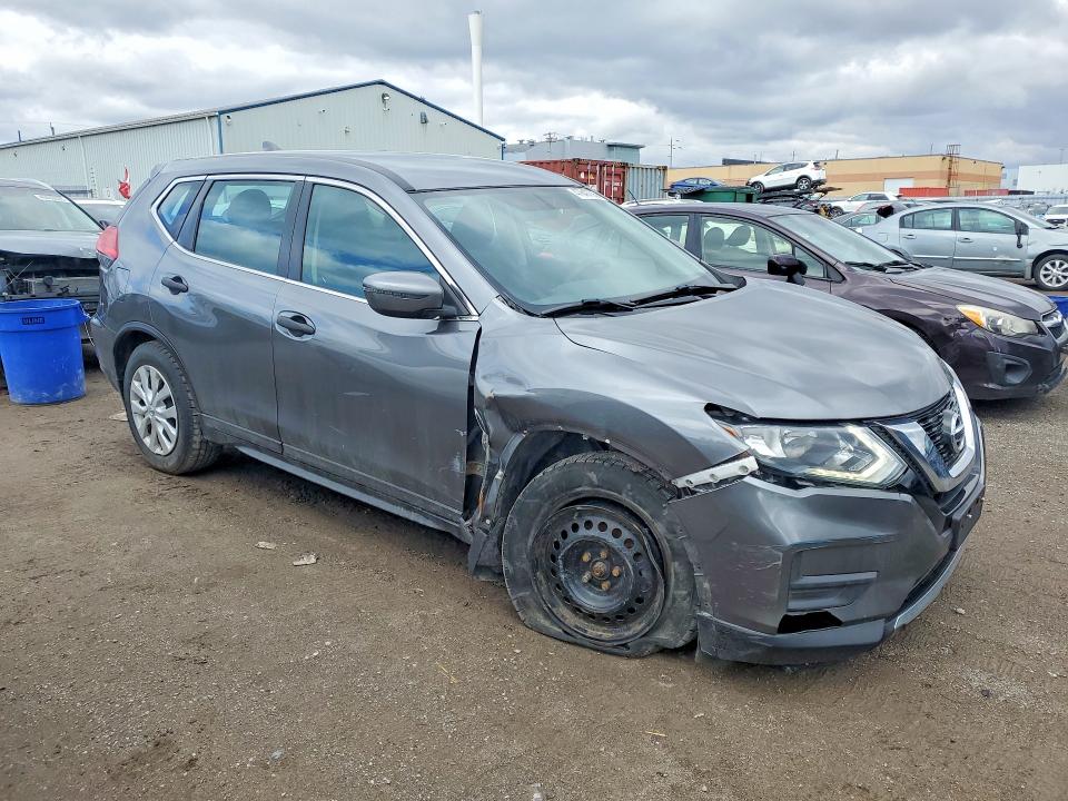 47647766 :رقم المزاد ، 5N1AT2MT2HC823353 vin ، 2017 Nissan Rogue مزاد بيع
