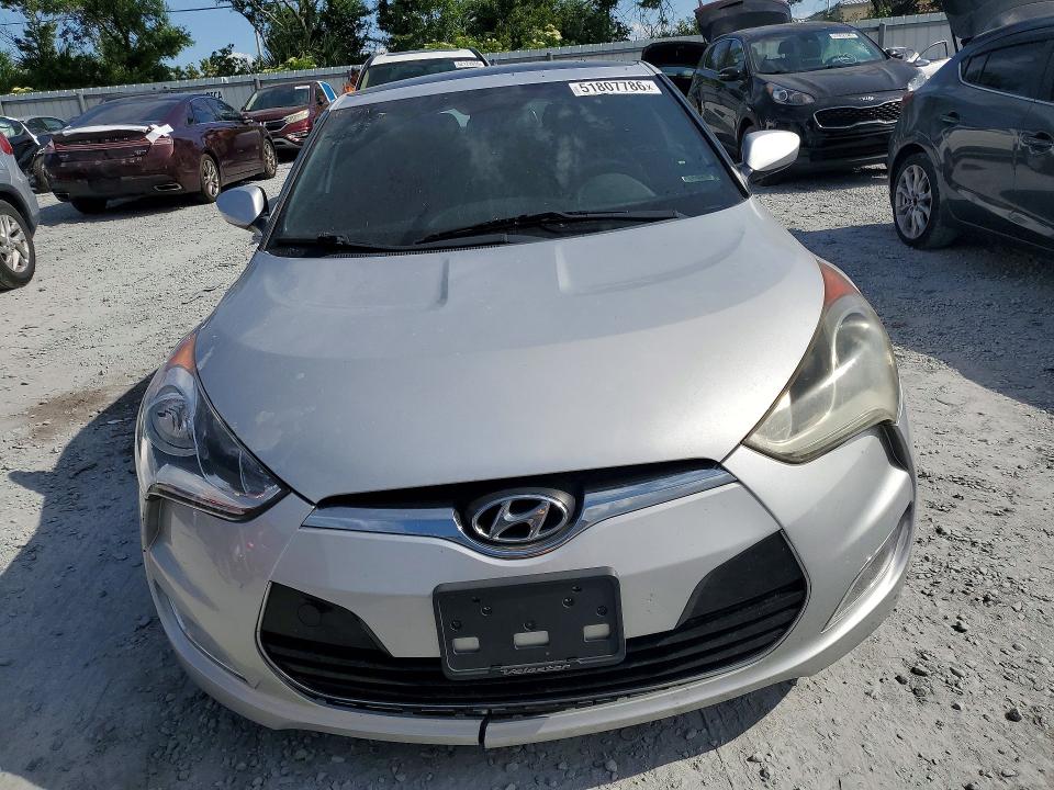 51807786 :رقم المزاد ، KMHTC6AD2HU317626 vin ، 2017 Hyundai Veloster مزاد بيع