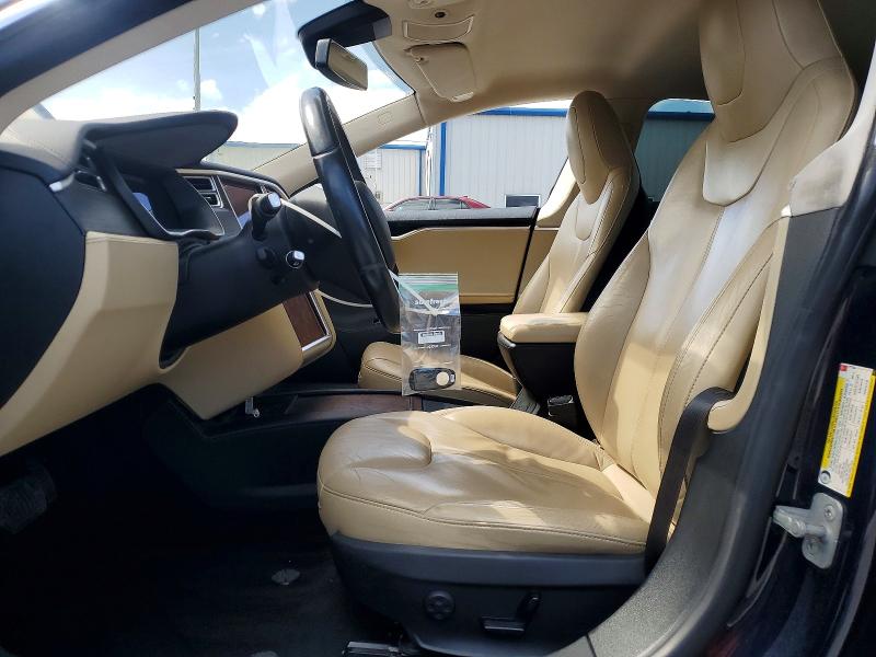 Продажа на аукционе авто 2015 Tesla Model S, vin: 5YJSA1H23FFP77364, номер лота: 49429146